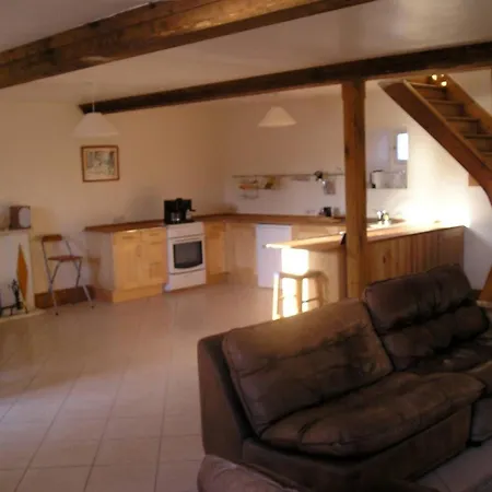 Casa de Férias Maison élégante à Avec Cheminée