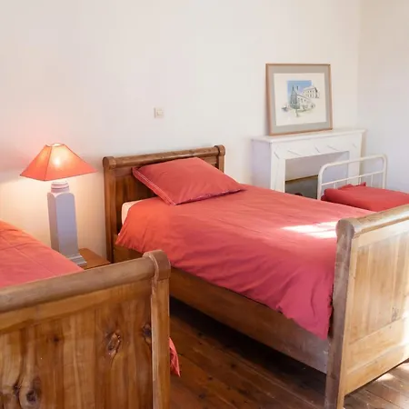 Casa de Férias Maison élégante à Avec Cheminée *